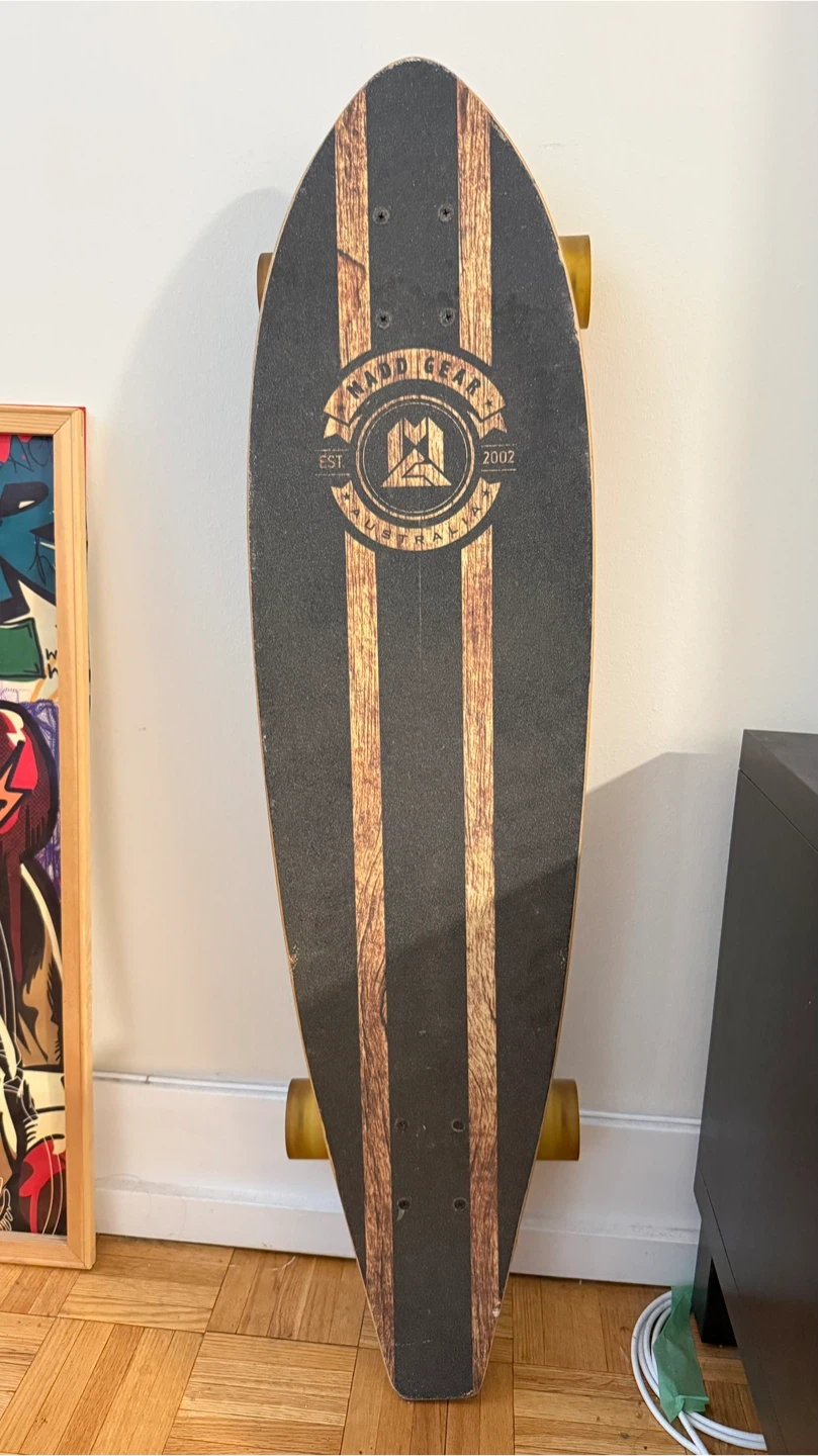 Longboard Skateboard – Excellent Condition - photo 2
