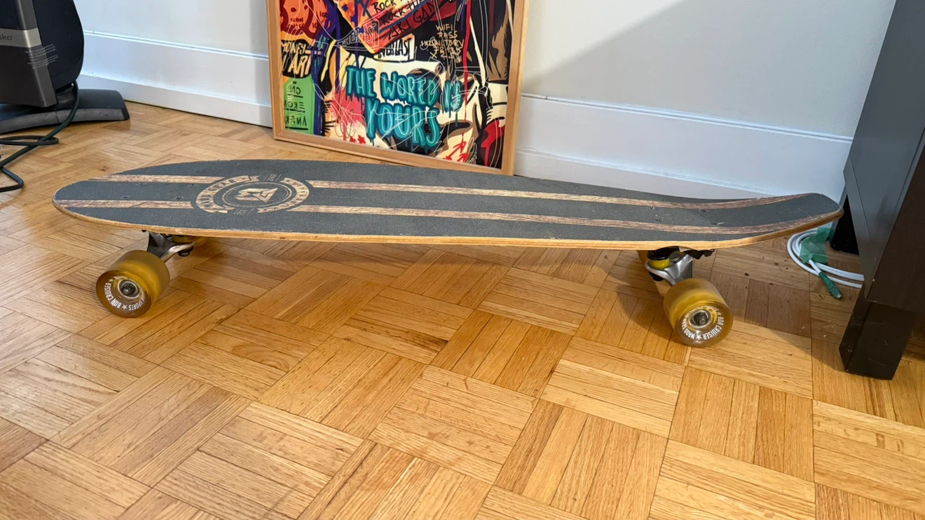 Longboard Skateboard – Excellent Condition - photo 3