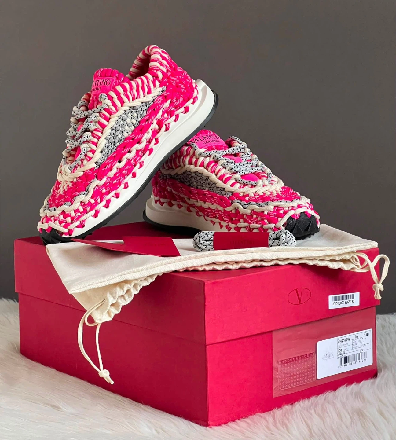 FOR SALE ‼️Valentino Garavani Knotted Macrame Crochet Sneakers - photo 5