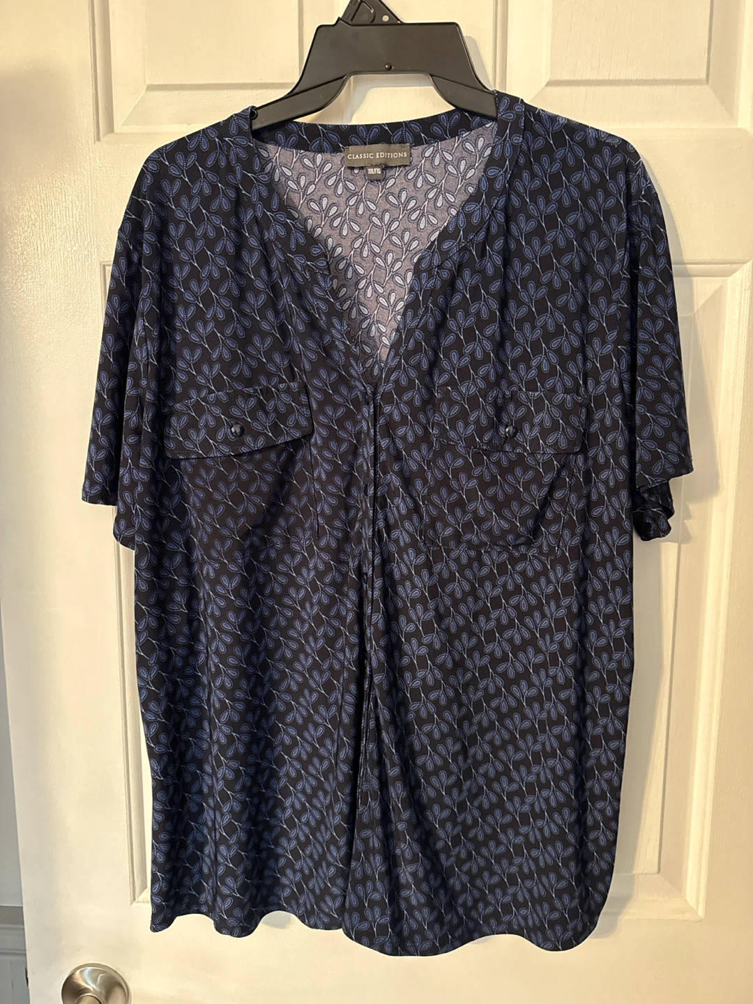 Classic Editions Navy Leaf Print Button-Up Blouse XXL