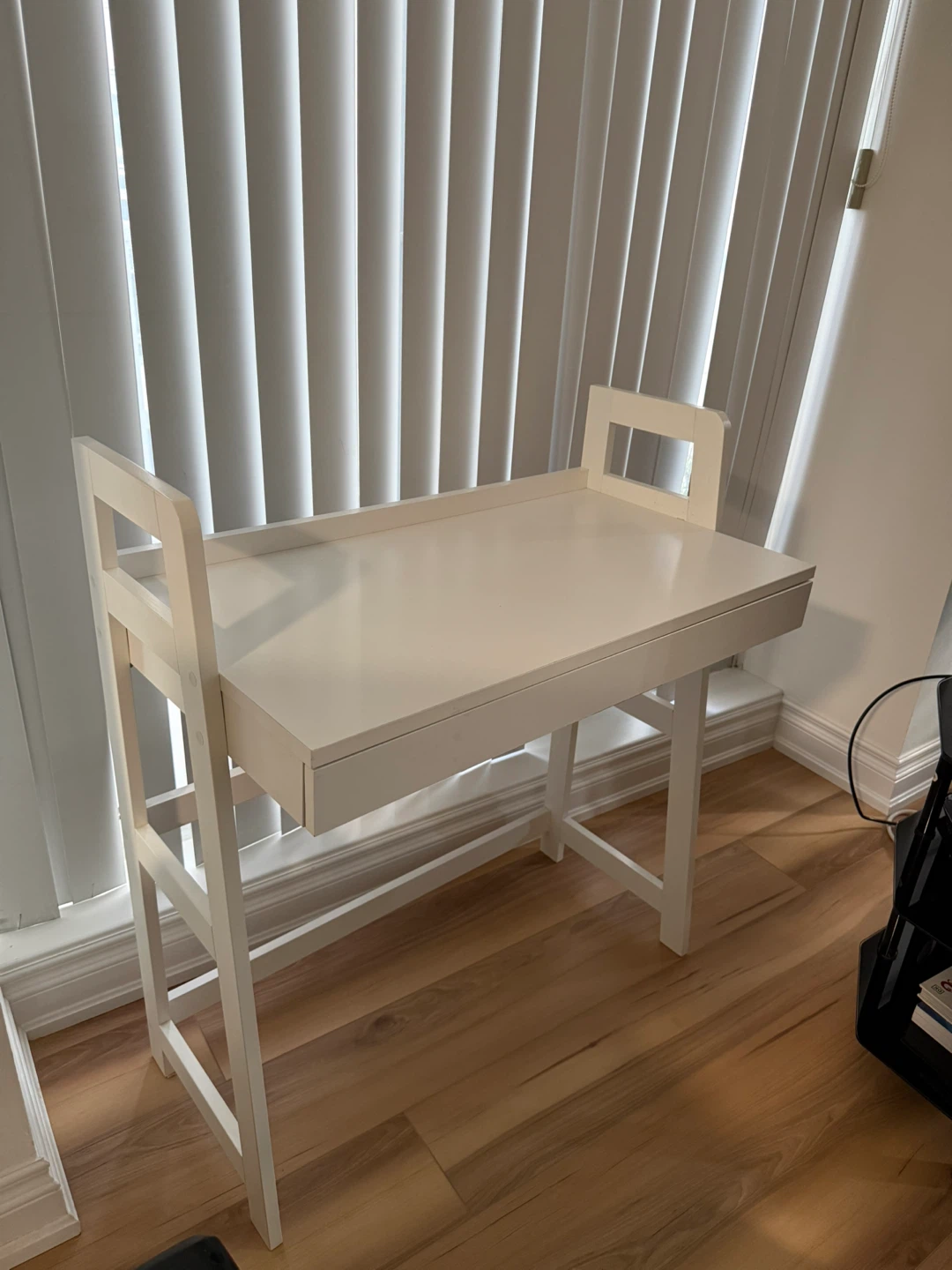 White Desk with Drawer