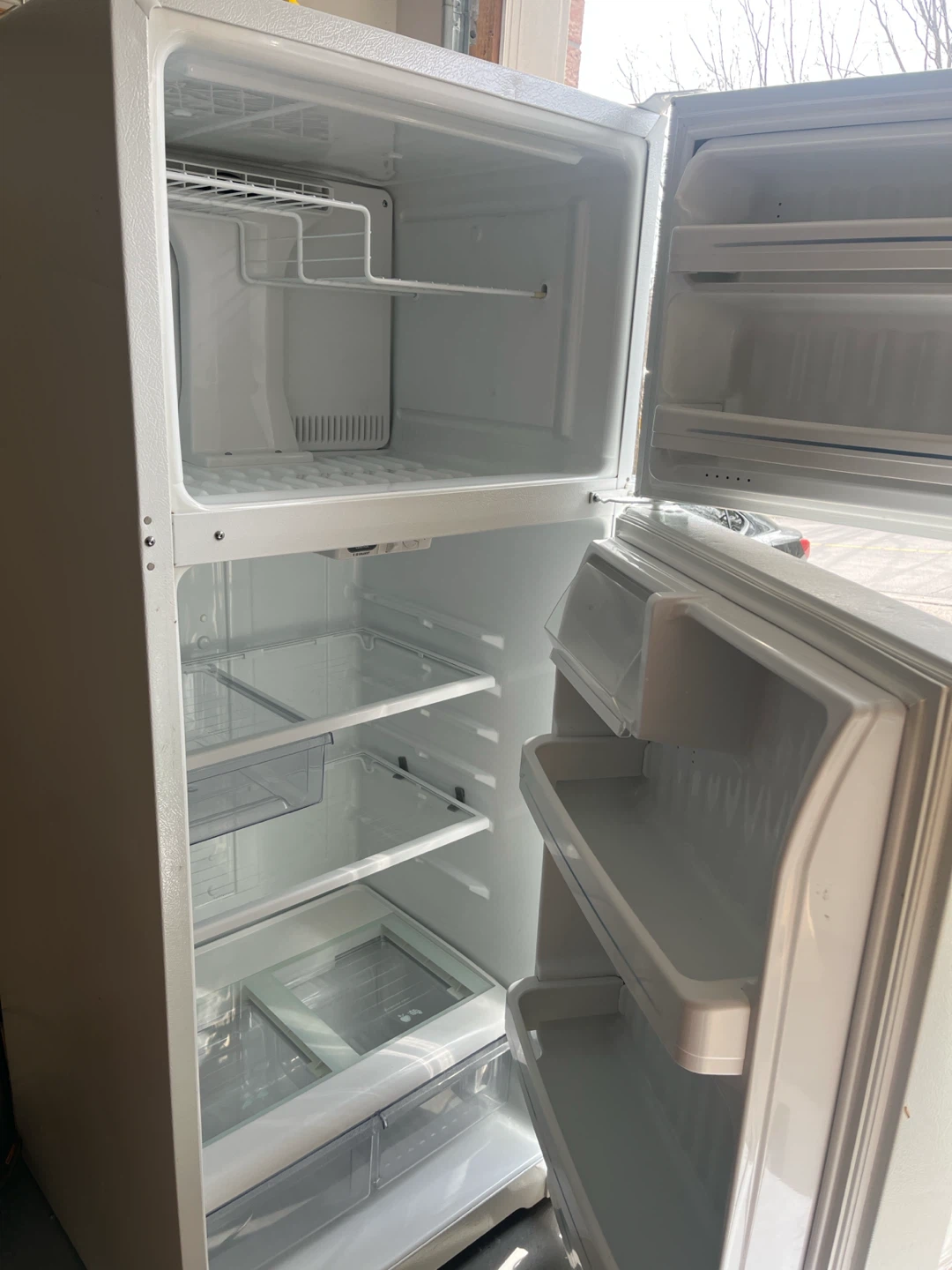 GE Refrigerator