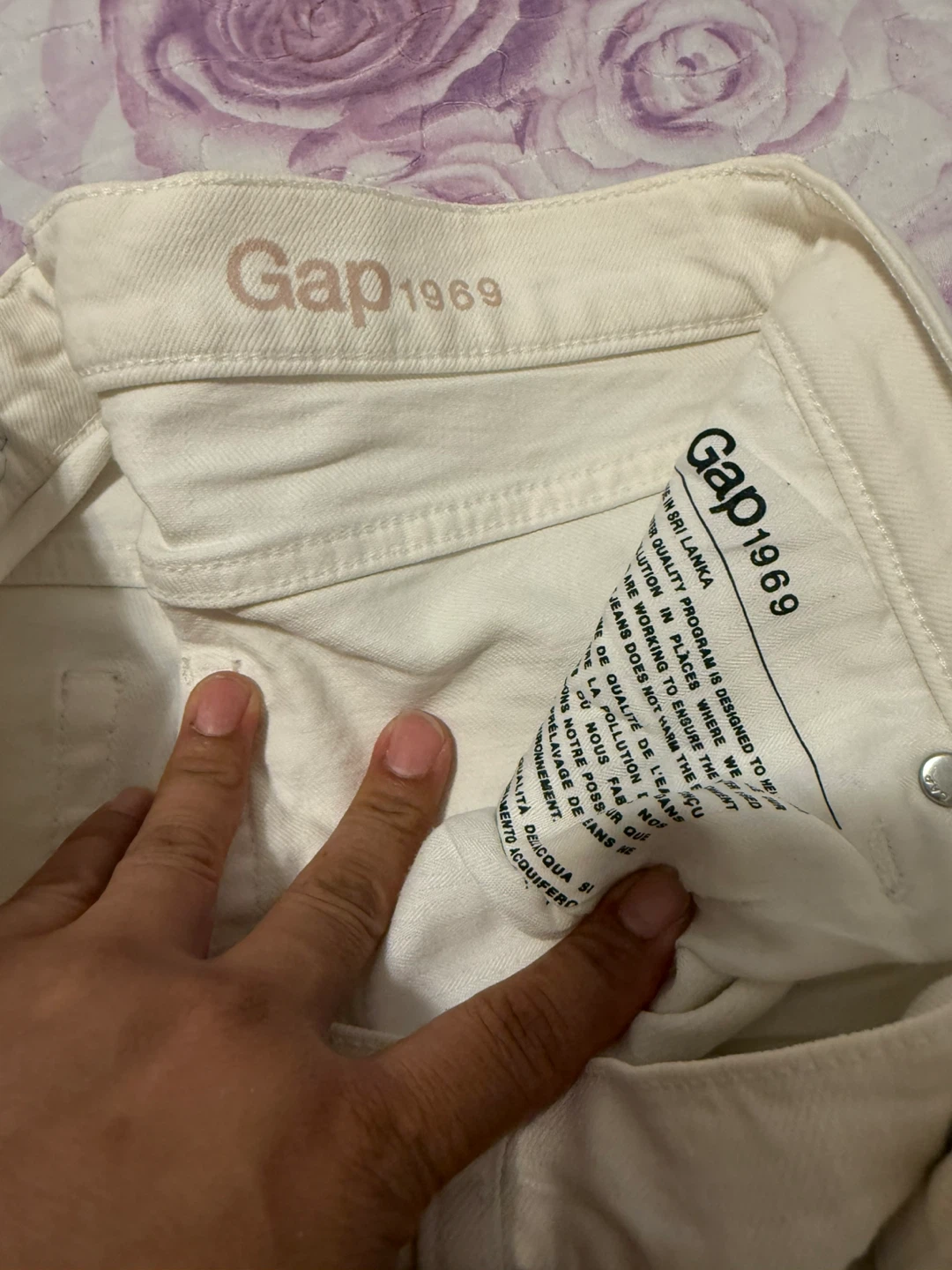 Gap Girlfriend White Jeans Size 28R - photo 2