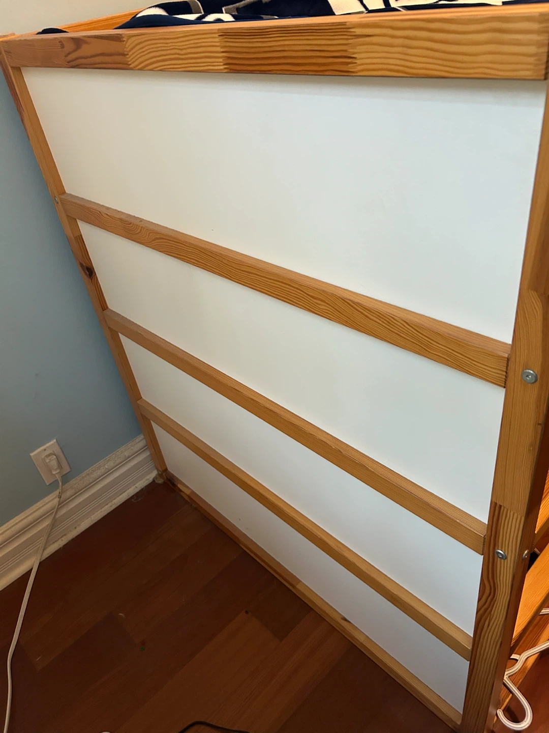 Twin sized loft bed for child - great condition and solid wood! - photo 2