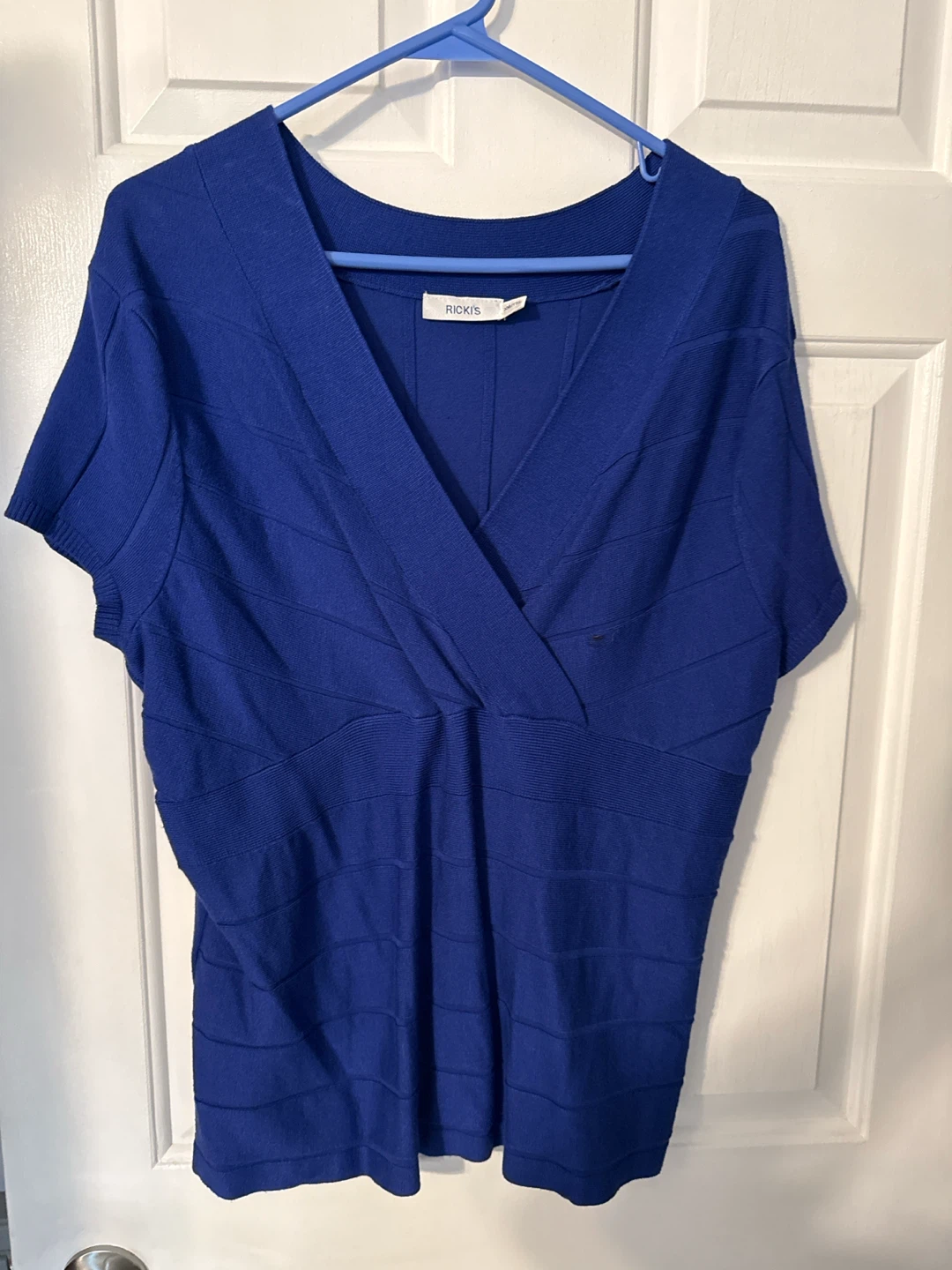 Ricki’s V-Neck Knit Top/XXL