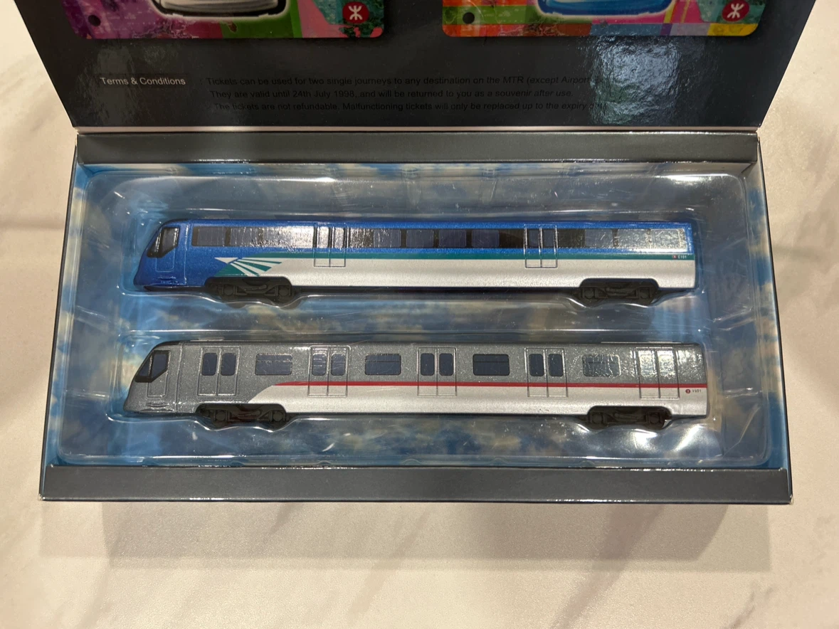 1998 MTR Airport Express & Tung Chung Line Train Set - photo 2