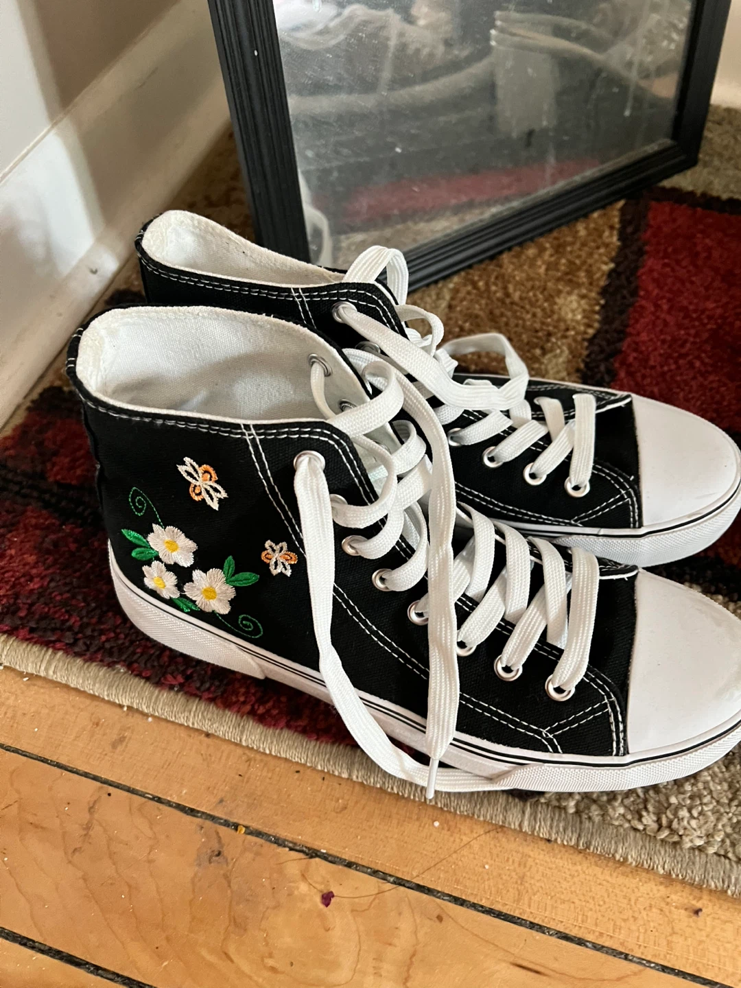 Women’s shoes