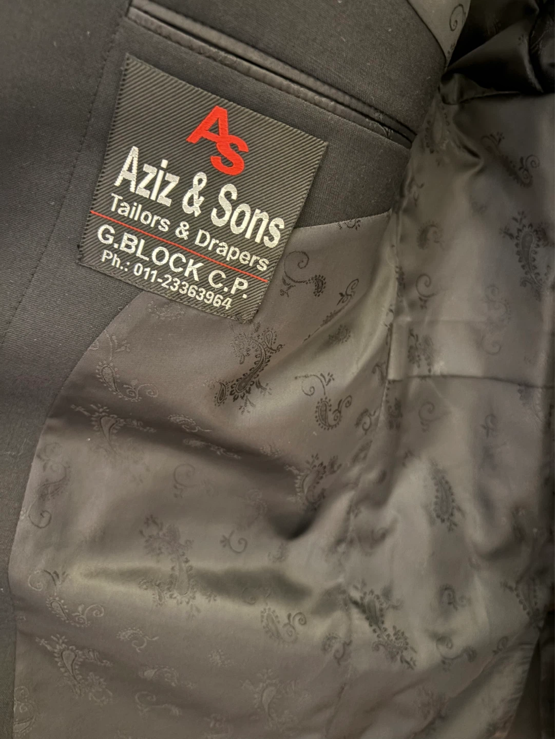 Aziz & Sons Black Suit - photo 4