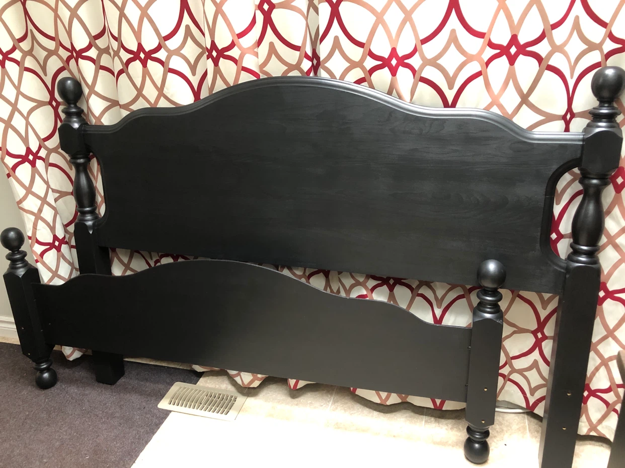 Queen size bedroom set - photo 2