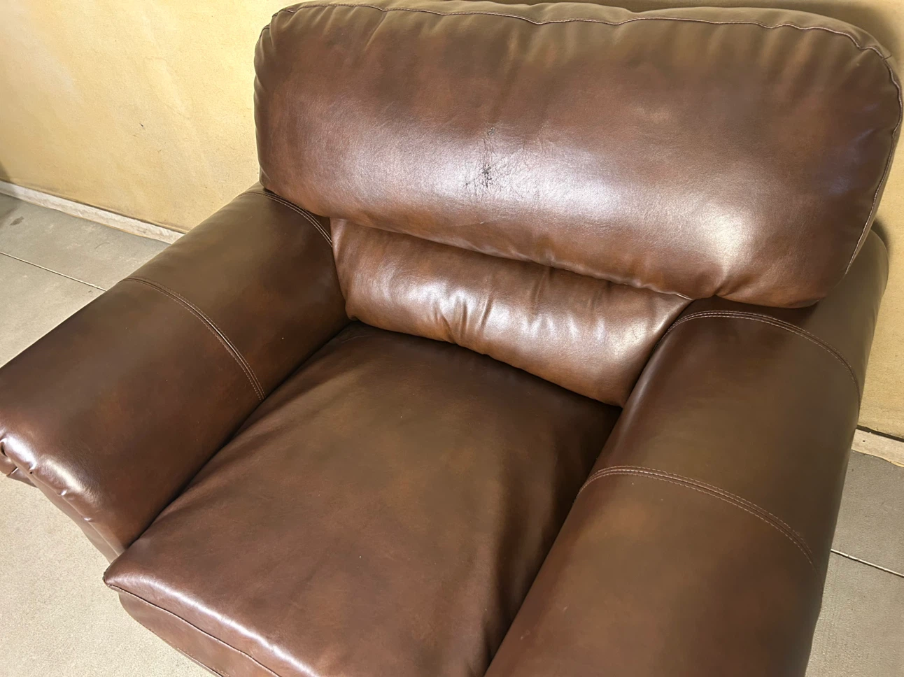 DELIVERY AVAILABLE! LIGHT BROWN SOFA + CHAIR FOR $100! - photo 4