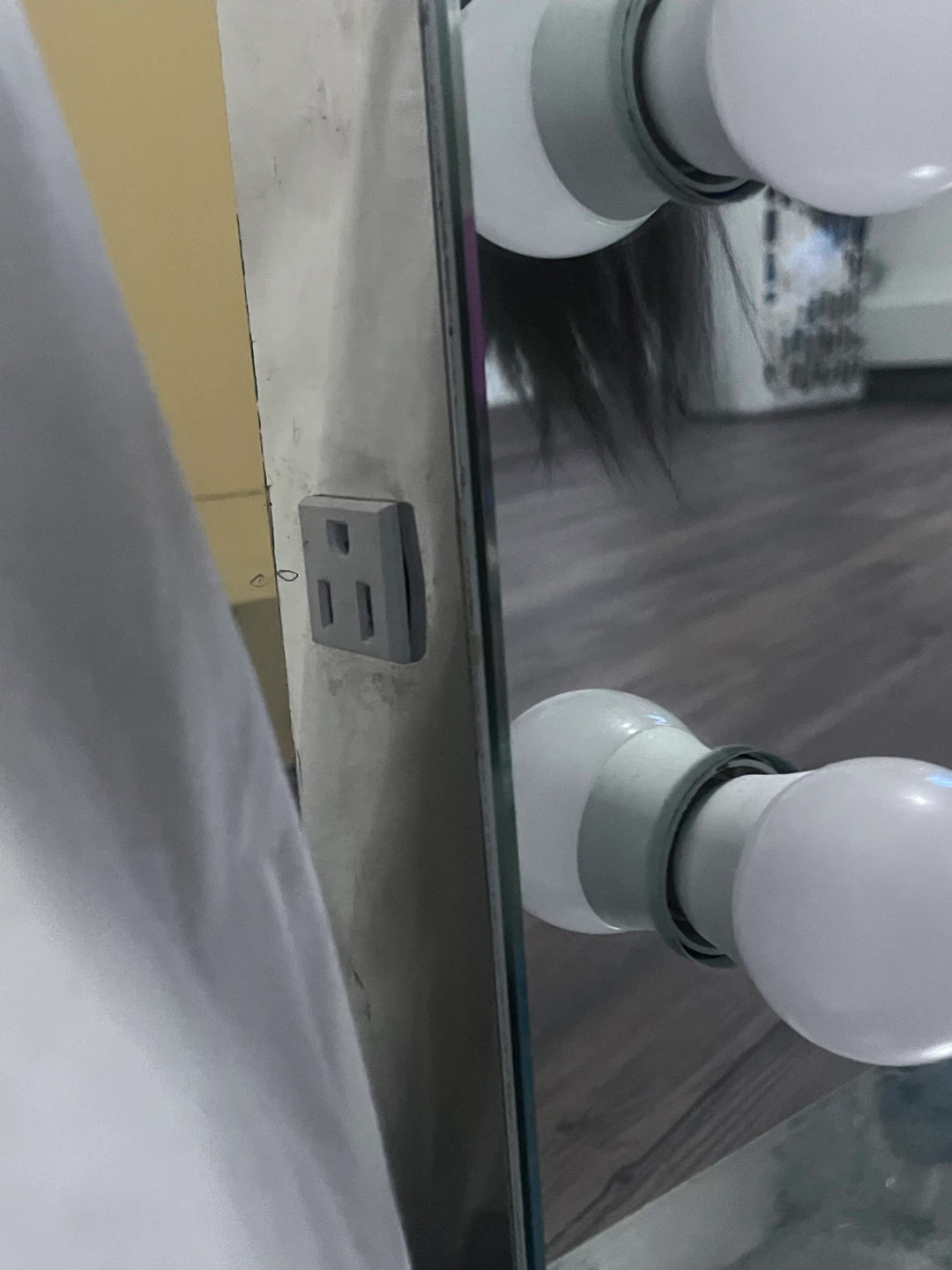 vanity mirror - photo 4