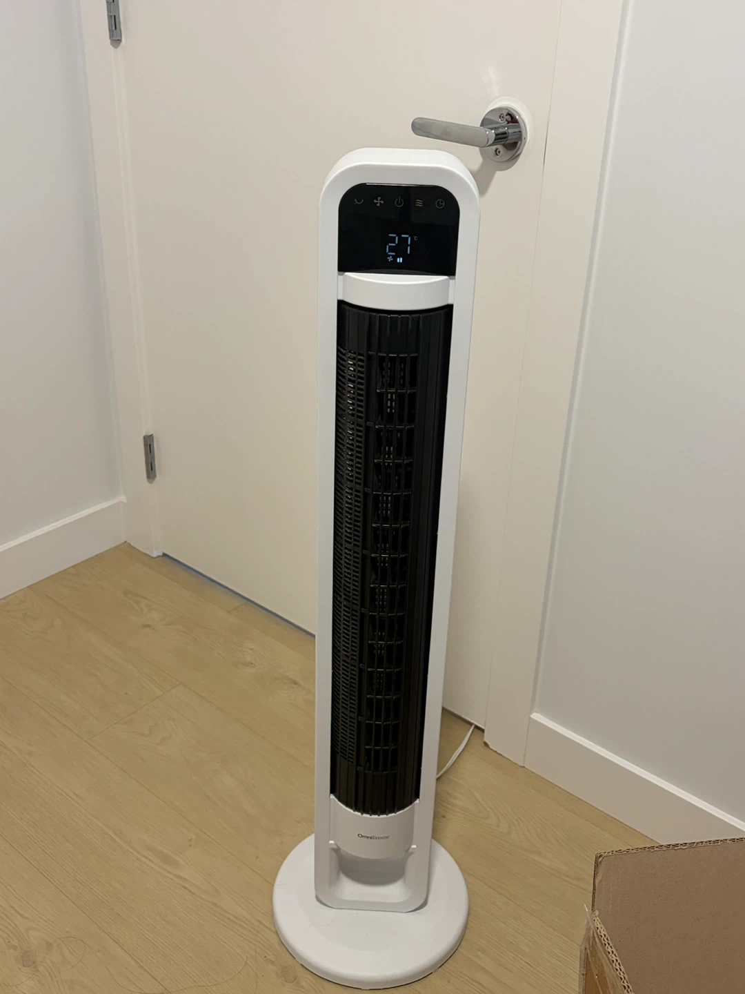 OmniBreeze Tower Fan with Remote - photo 2