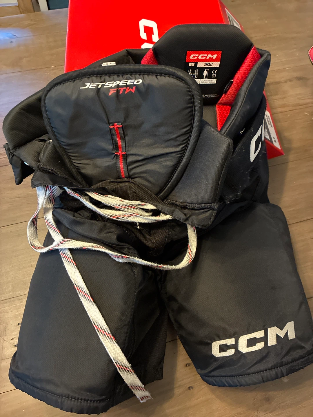 CCM JetSpeed FTW Women's Hockey Pants Small - photo 2