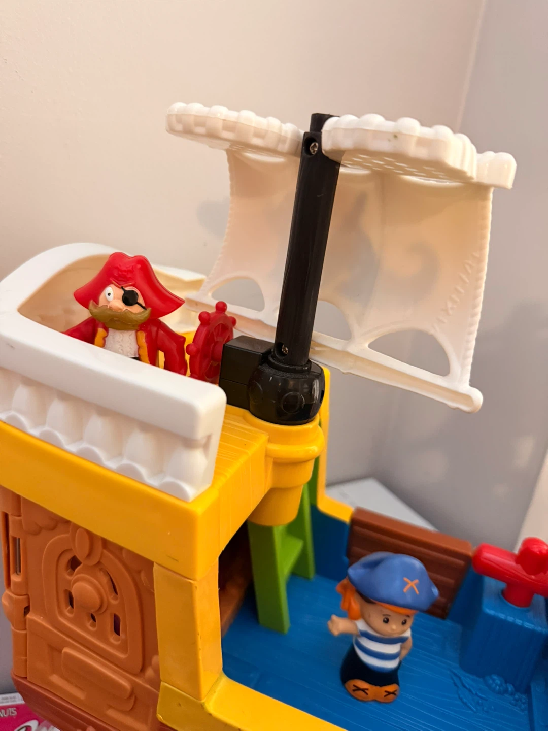 Fisher-Price Little People Pirate Ship Playset - photo 2