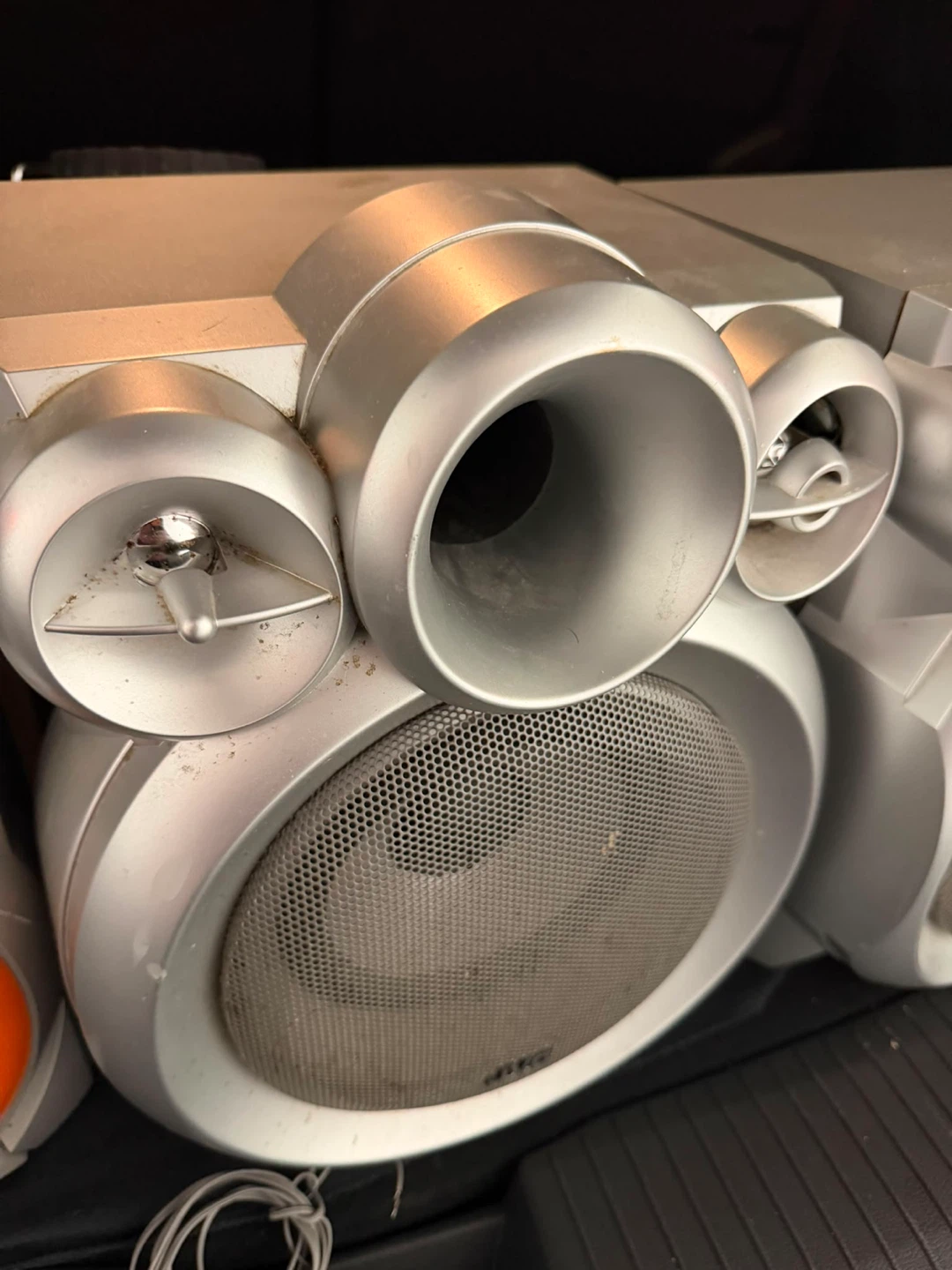 JVC and Philips Speakers with Bass Reflex - photo 5