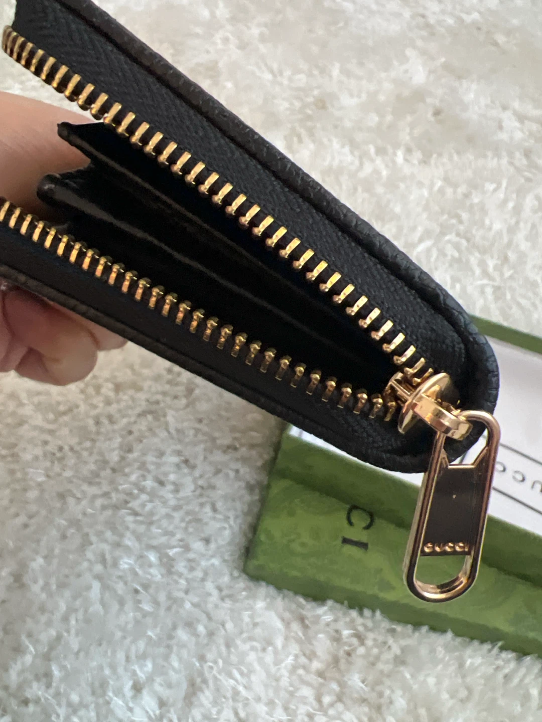 Gucci Black Leather Zip Around Wallet - photo 4
