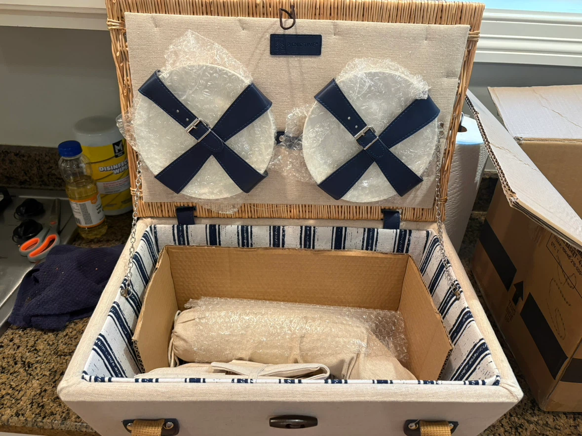 Picnic basket in box - photo 2