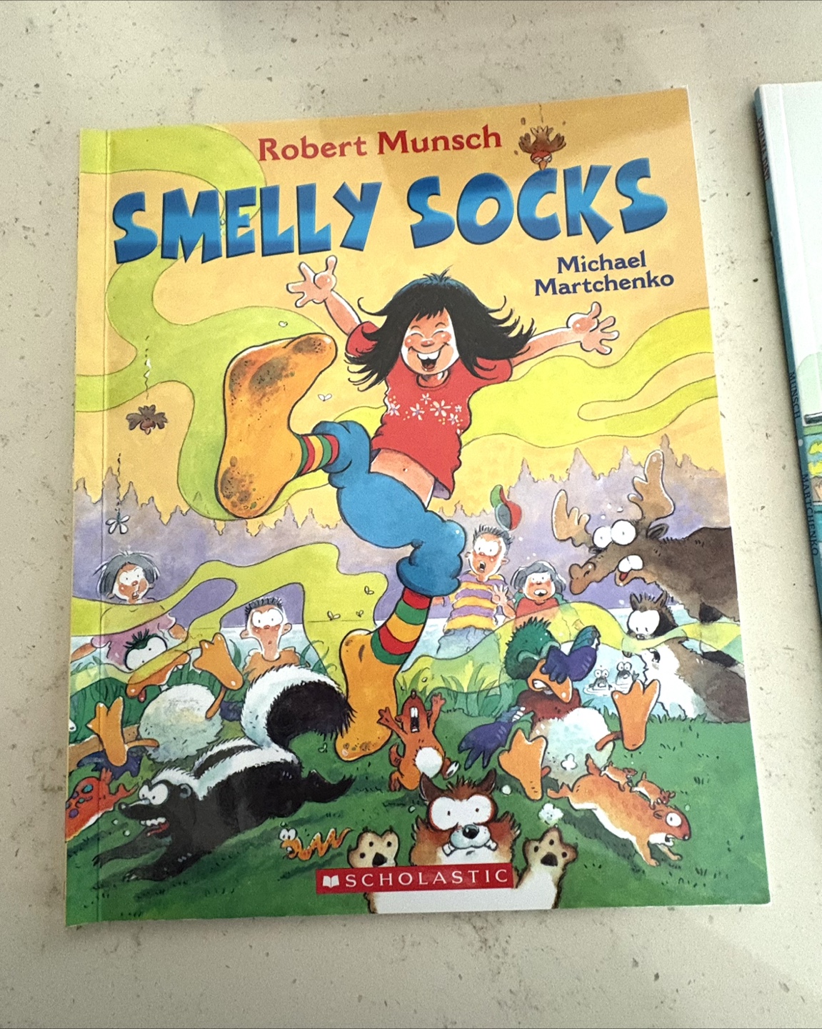 Robert Munsch Scholastic children's book set of 3 - photo 2