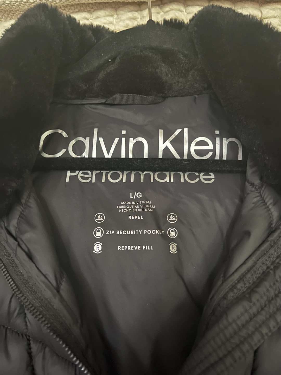 Calvin Klein Performance Black Puffer Jacket Size L/G - photo 3