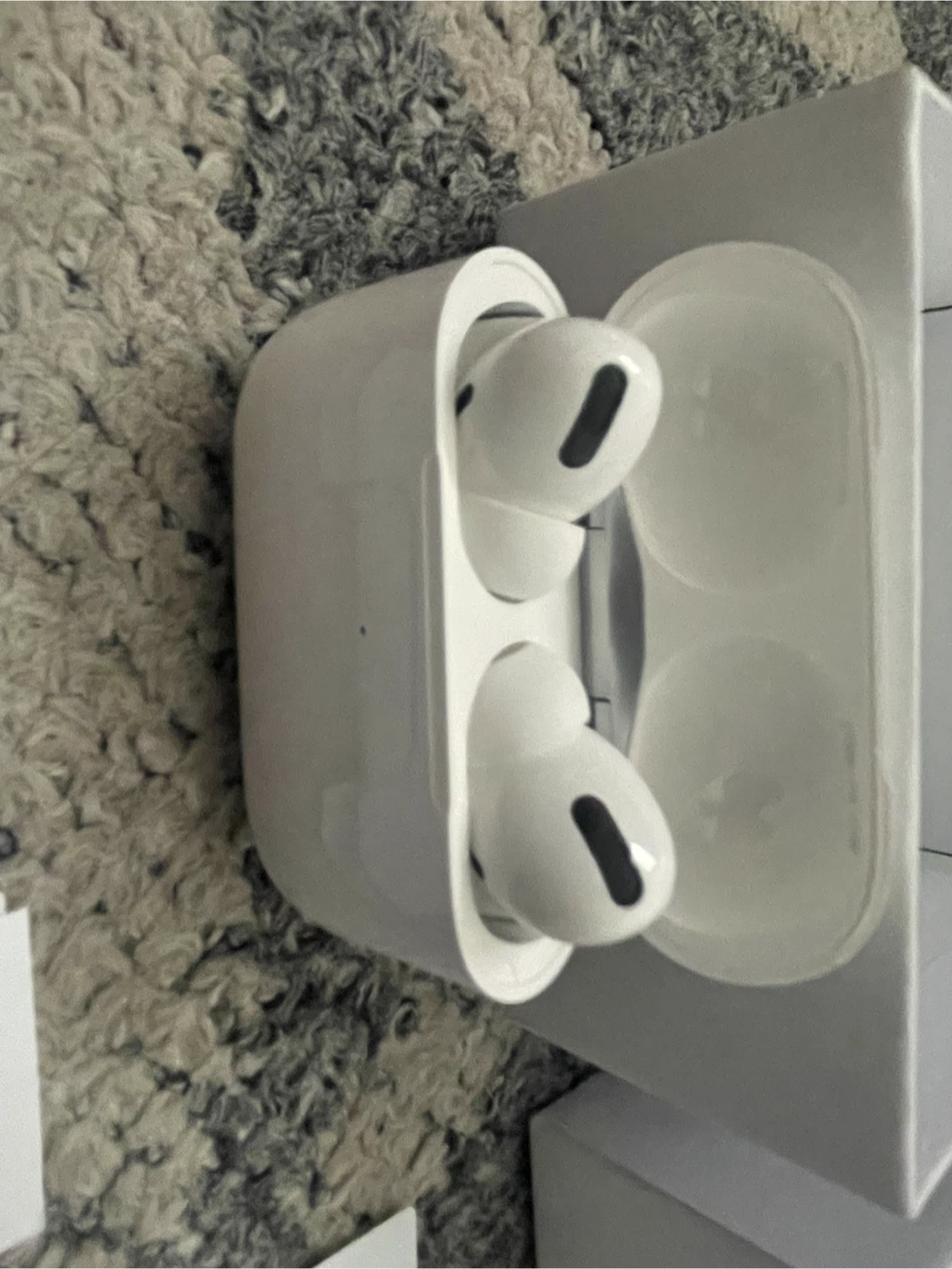 Air pod pro 1 - photo 3