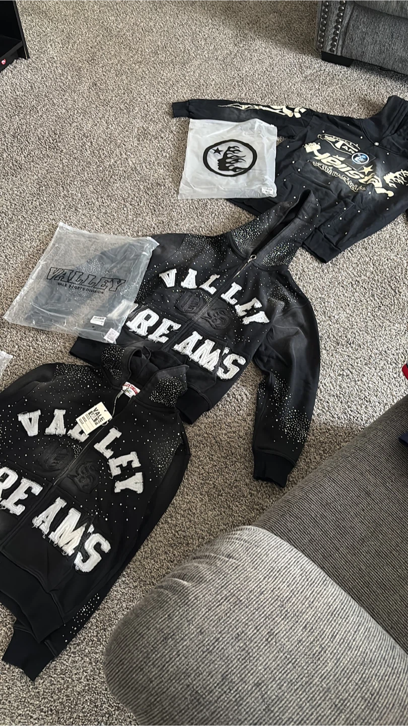100% Authentic Alley Dreams Black Rhinestone Full Zip Hoodie - photo 2