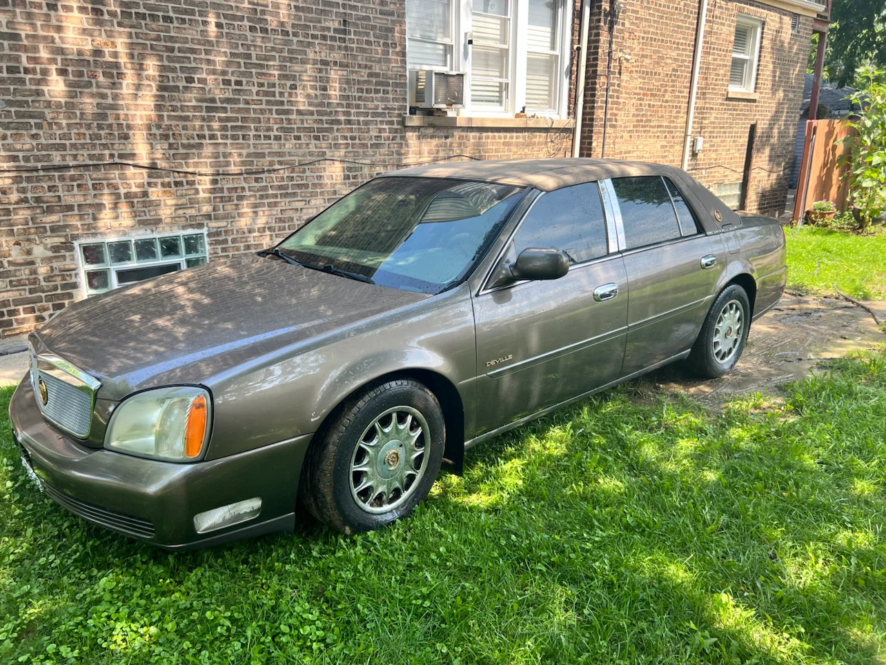 Cadillac DeVille Sedan - photo 2