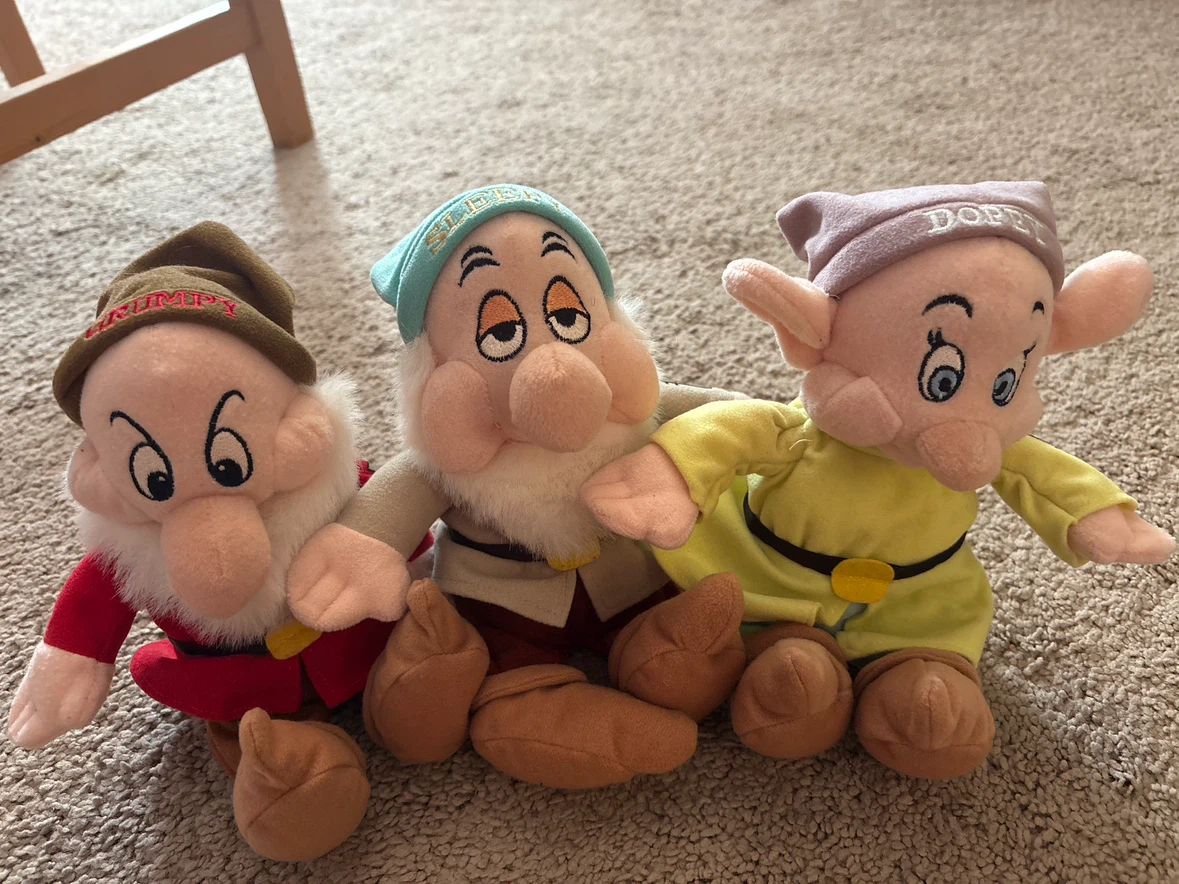 Disney Snow White Gnome Plush Set - From Disneyland