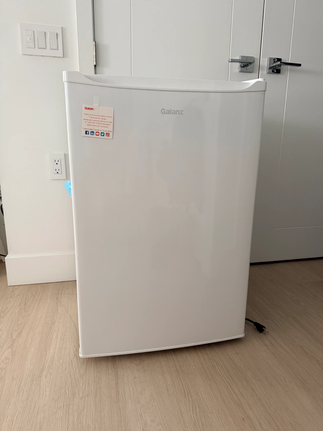 GALANZ UPRIGHT 3 DRAWER FREEZER GL31FWEE