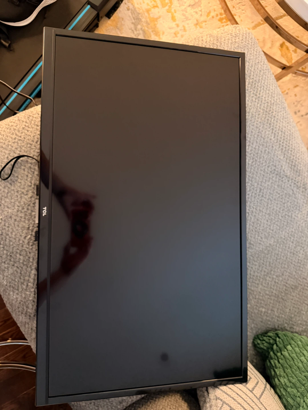 32” TCL Smart Google TV with wall mount