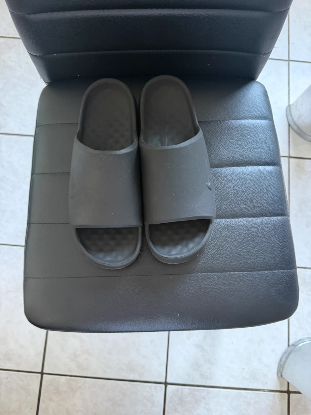 Nike calms 2.0 - photo 2