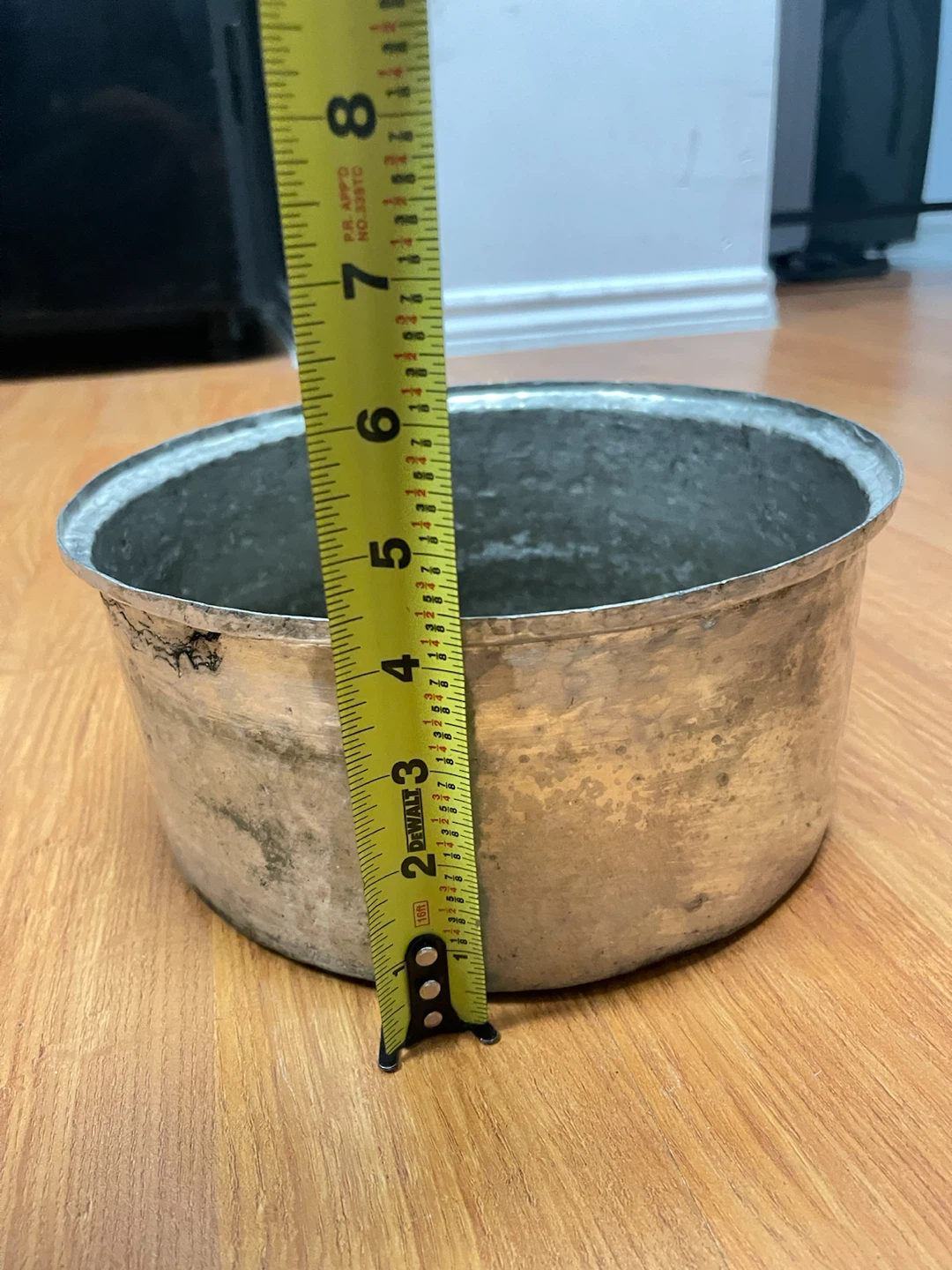 Vintage hammered thick copper Pot with Lid - photo 4