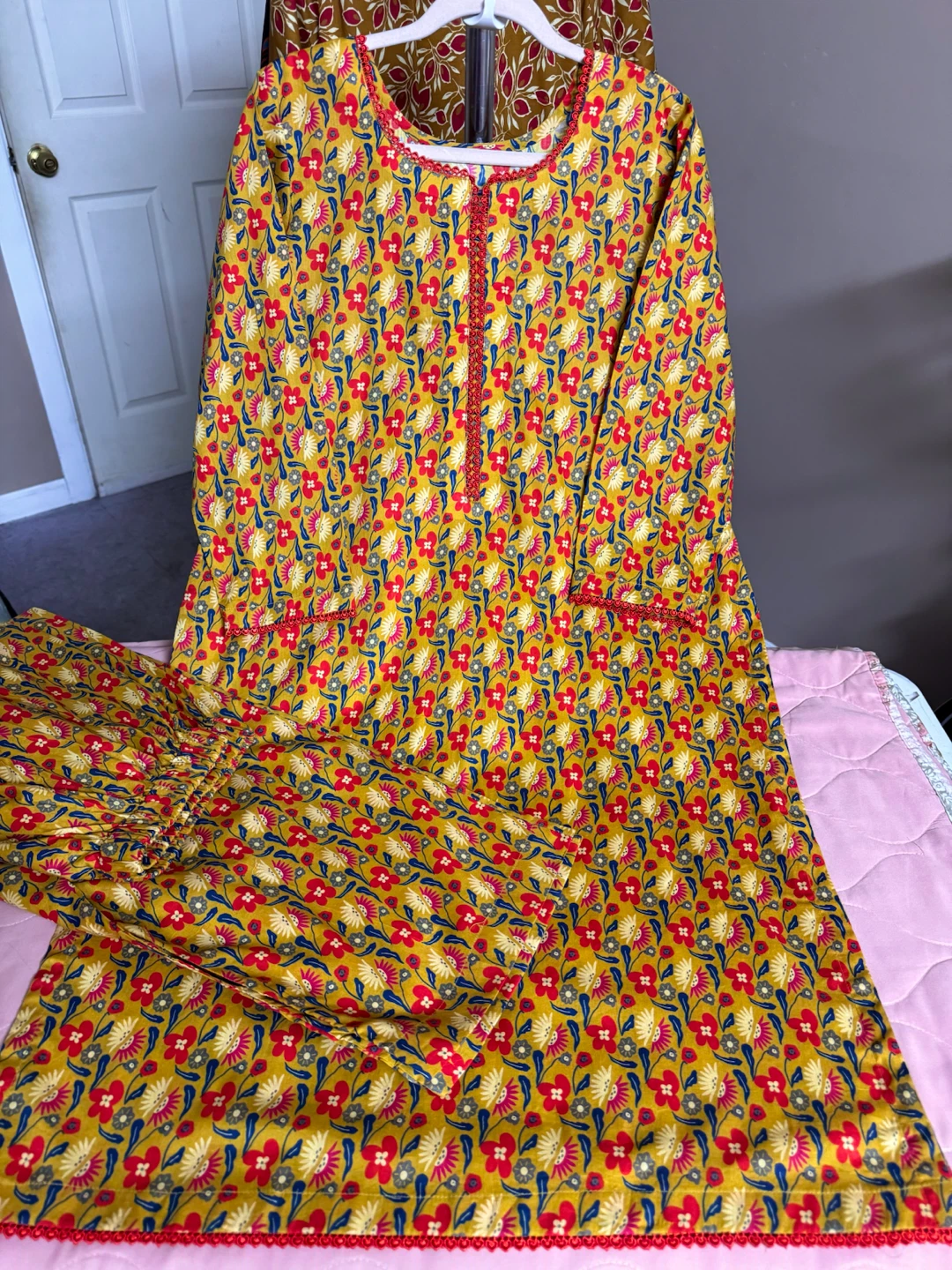 Pakistani lawn tailor stitch 2piece dress/cordset - photo 3