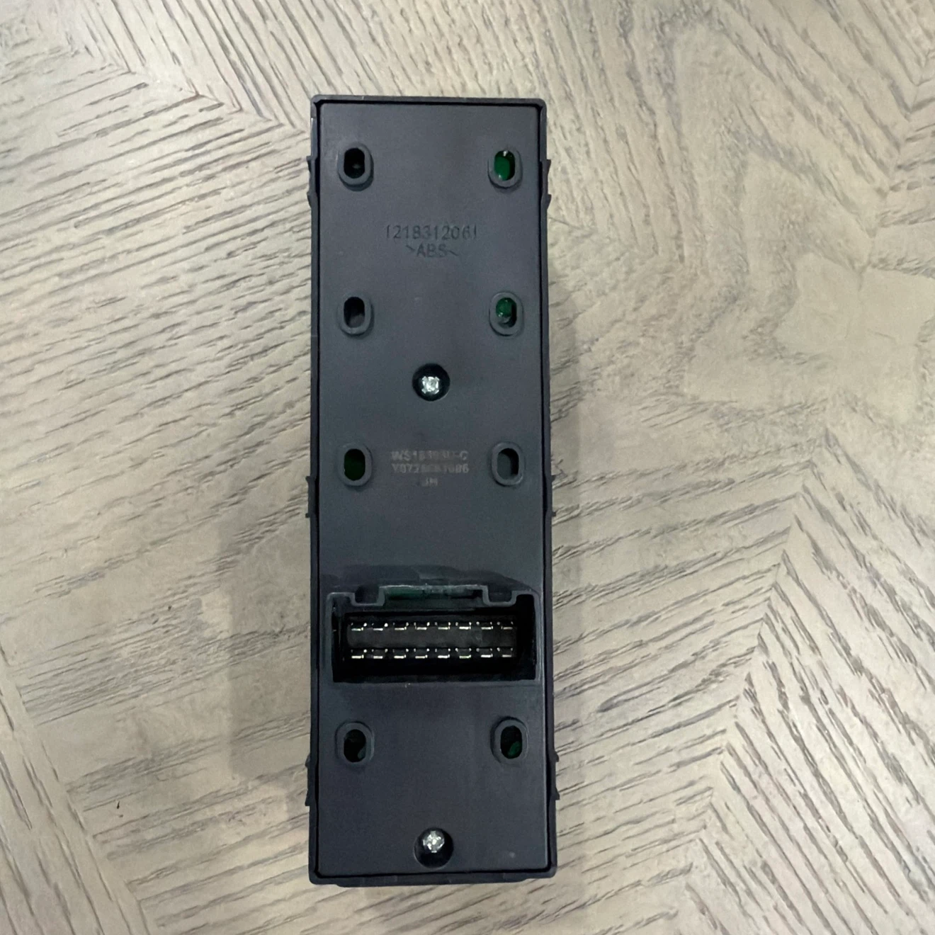 2013-17 HYUNDAI ACCENT DRIVER MASTER POWER WINDOW SWITCH - photo 4