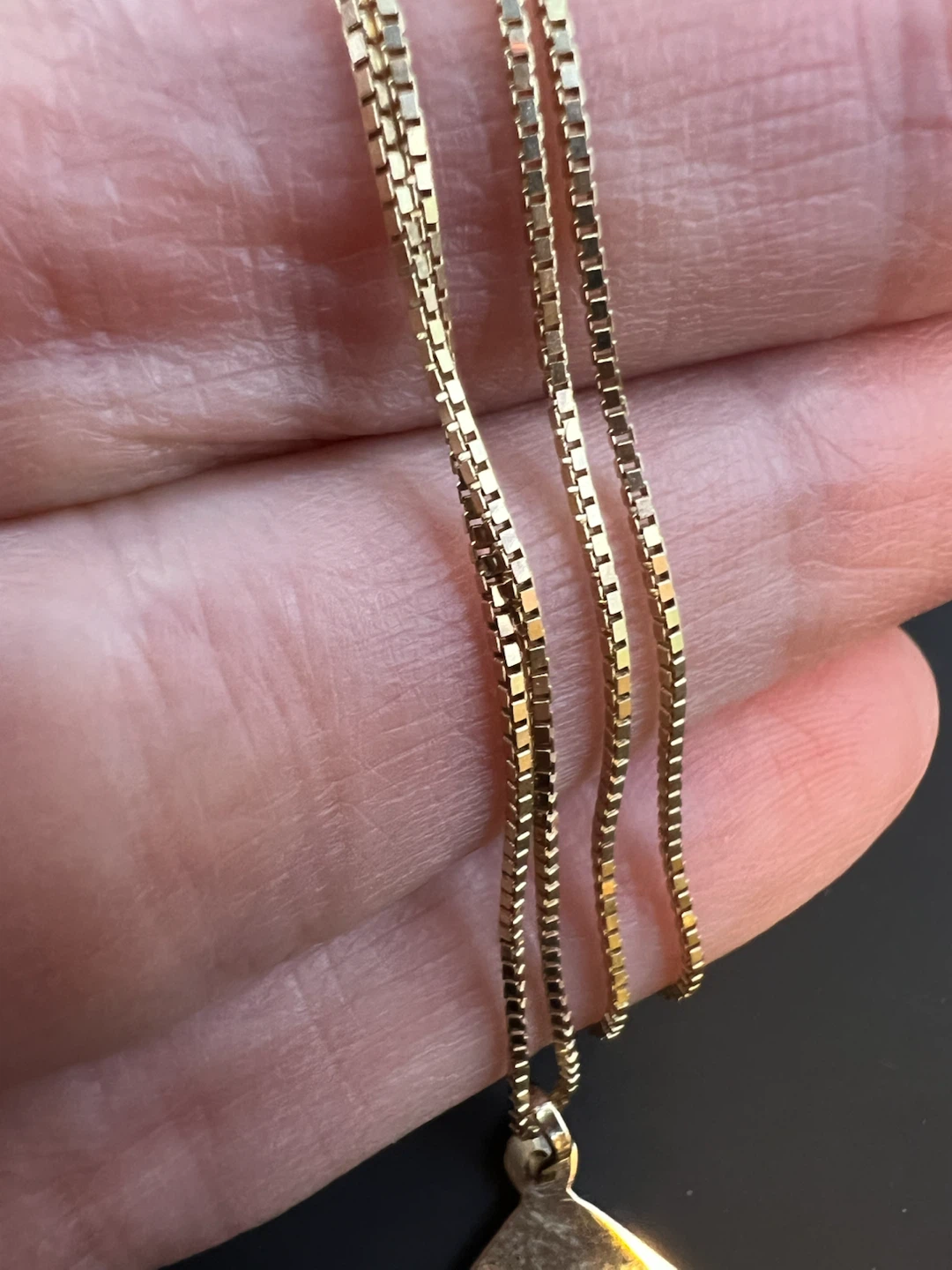 Vintage Solid 10K Yellow Gold Lion Pendant Necklace - photo 3