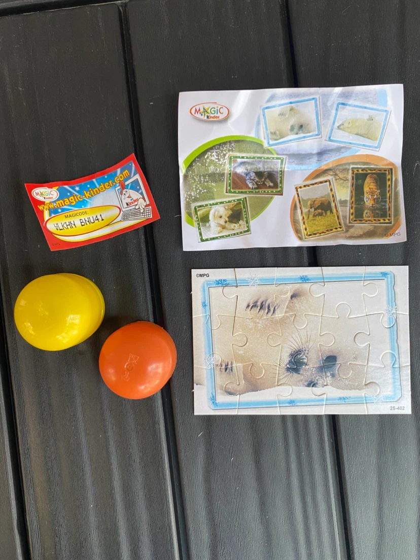 Vintage 90’s kinder puzzle