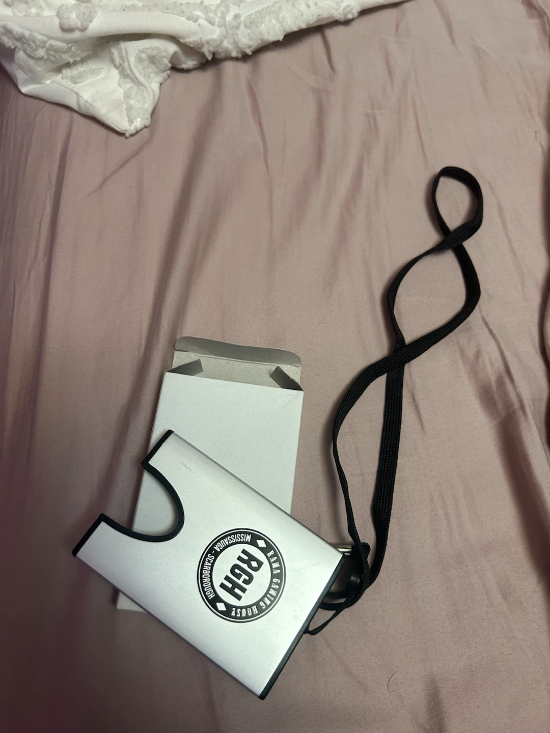 Rama Gaming House silver card holder with lanyard #freecycle