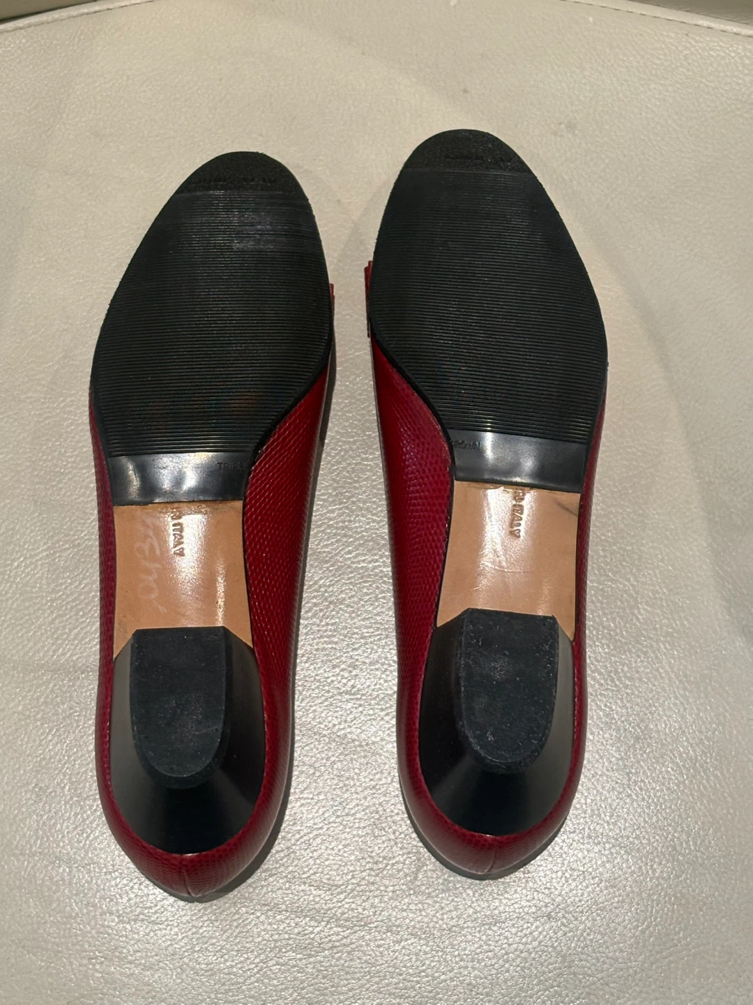 Salvatore Ferragamo Vara  Red Lizard-Embossed Leather  w Box - photo 4