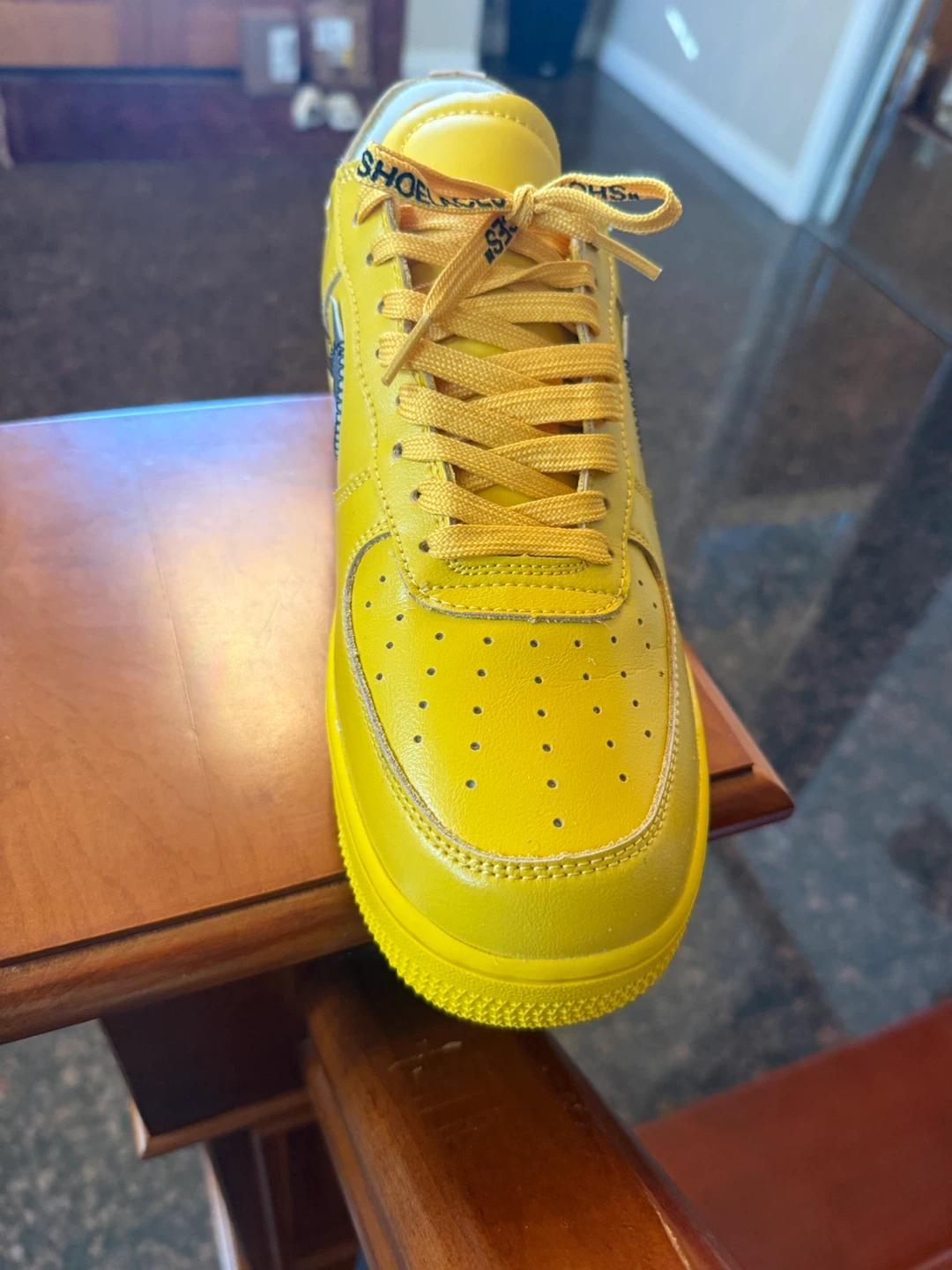 Air Force 1 Low University Gold size 9.5 - photo 4