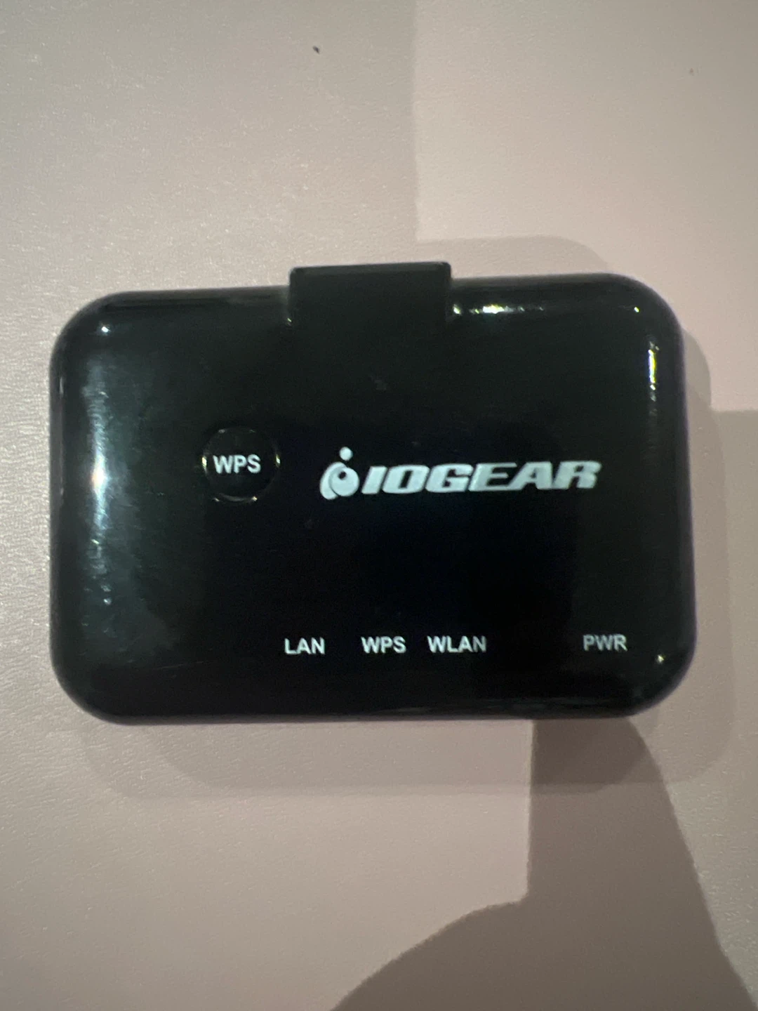 IOGEAR Universal Ethernet to Wi-Fi adapter