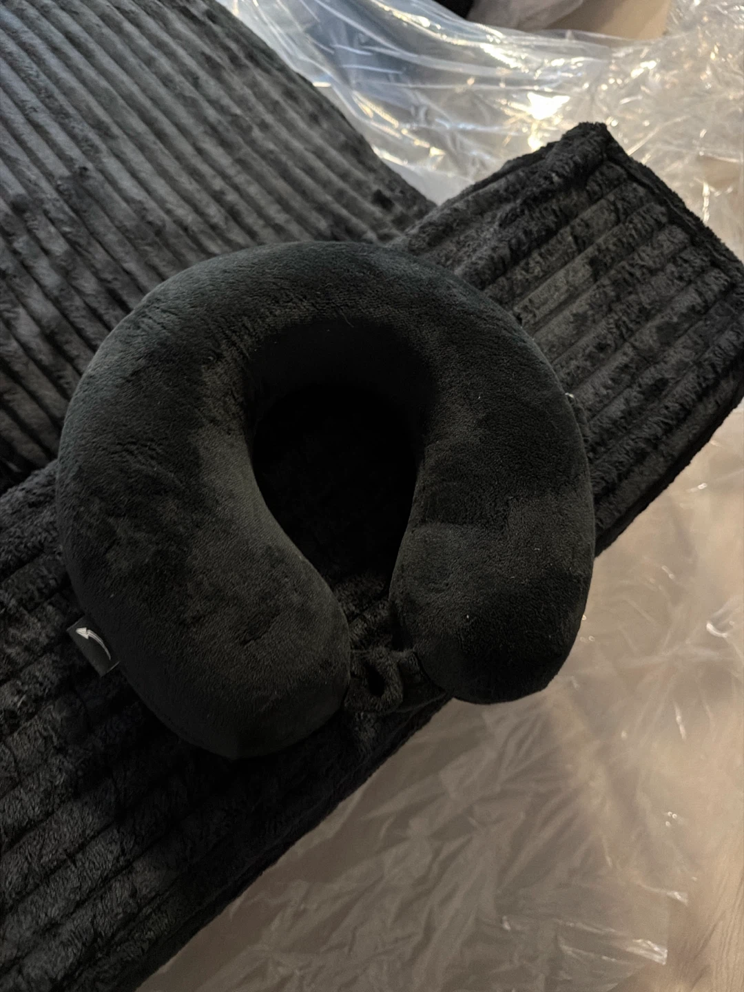 Black neck pillow