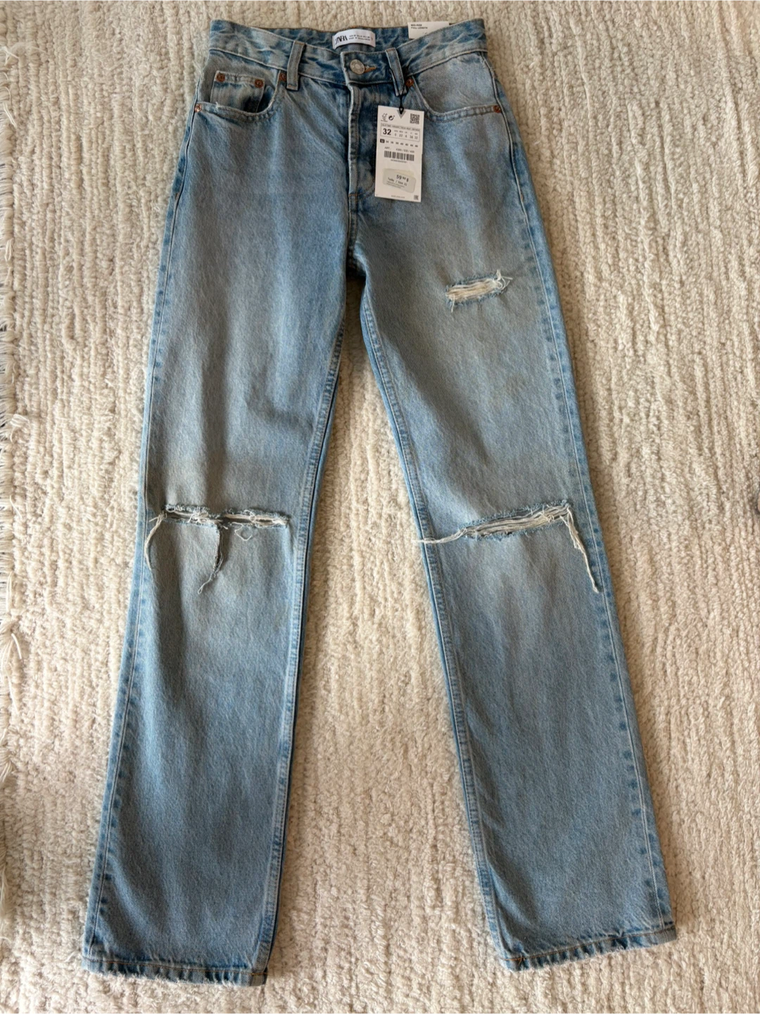 Zara Mid-Rise Full Length Ripped Jeans Size 32
