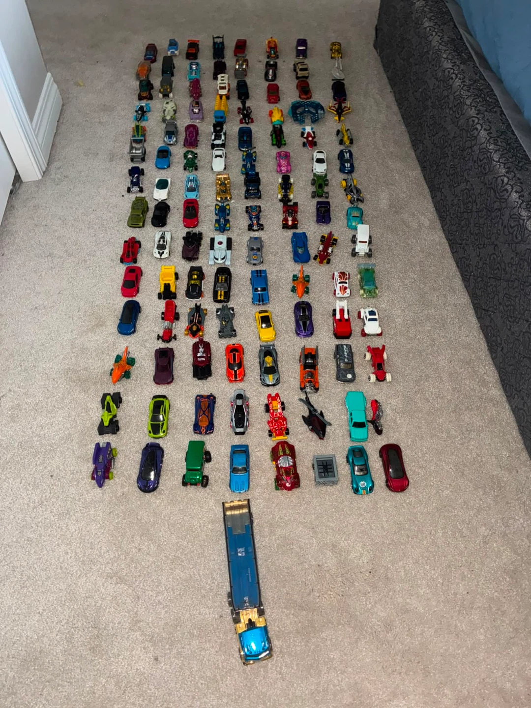 Collection of Hotwheels - photo 2
