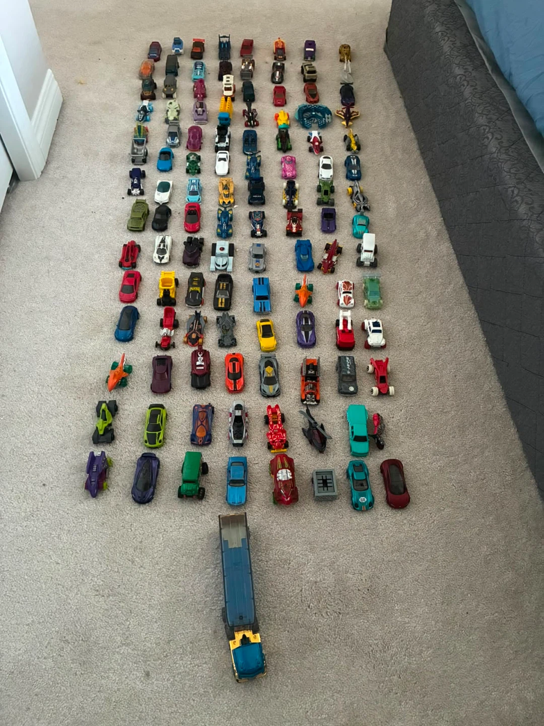 Collection of Hotwheels - photo 3
