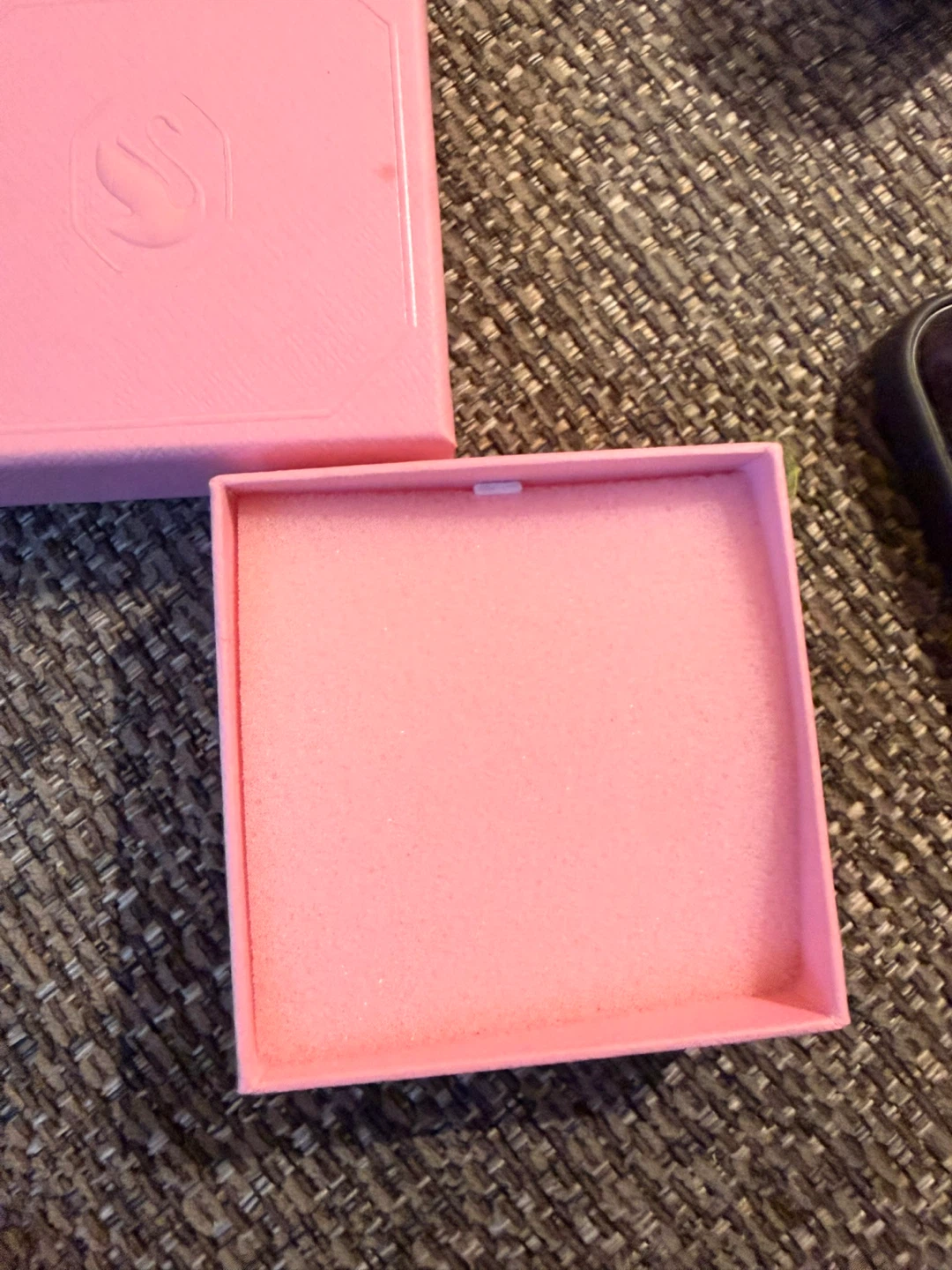 Swarvoski Drop Earrings in Pink Box