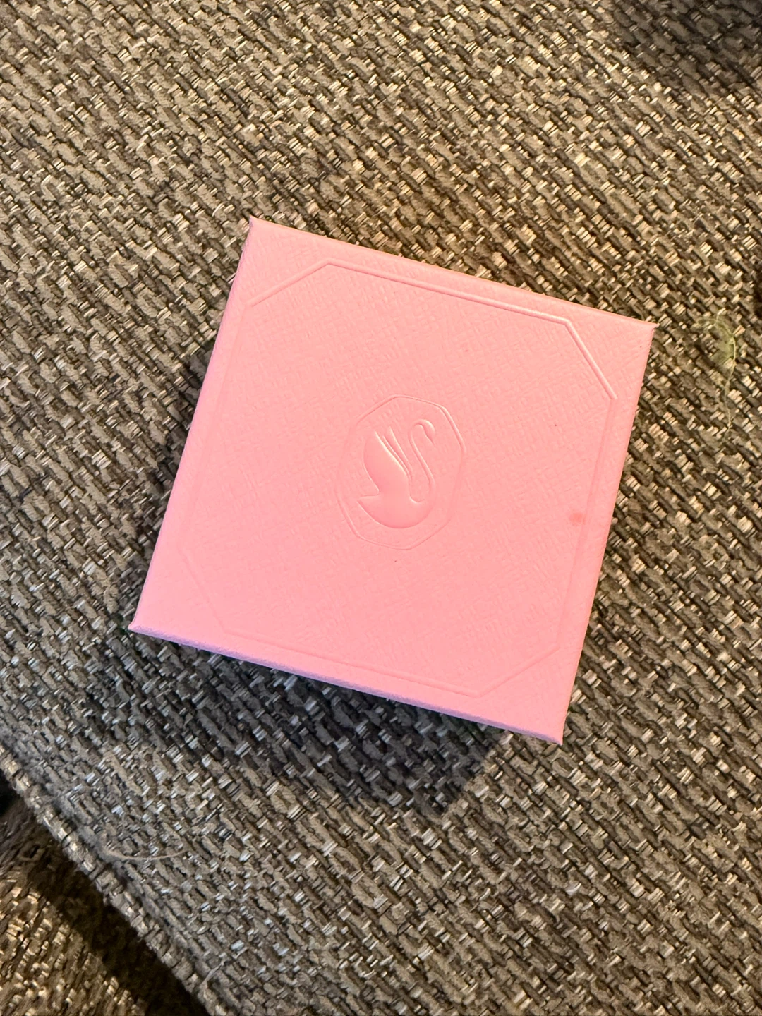 Swarvoski Drop Earrings in Pink Box - photo 5