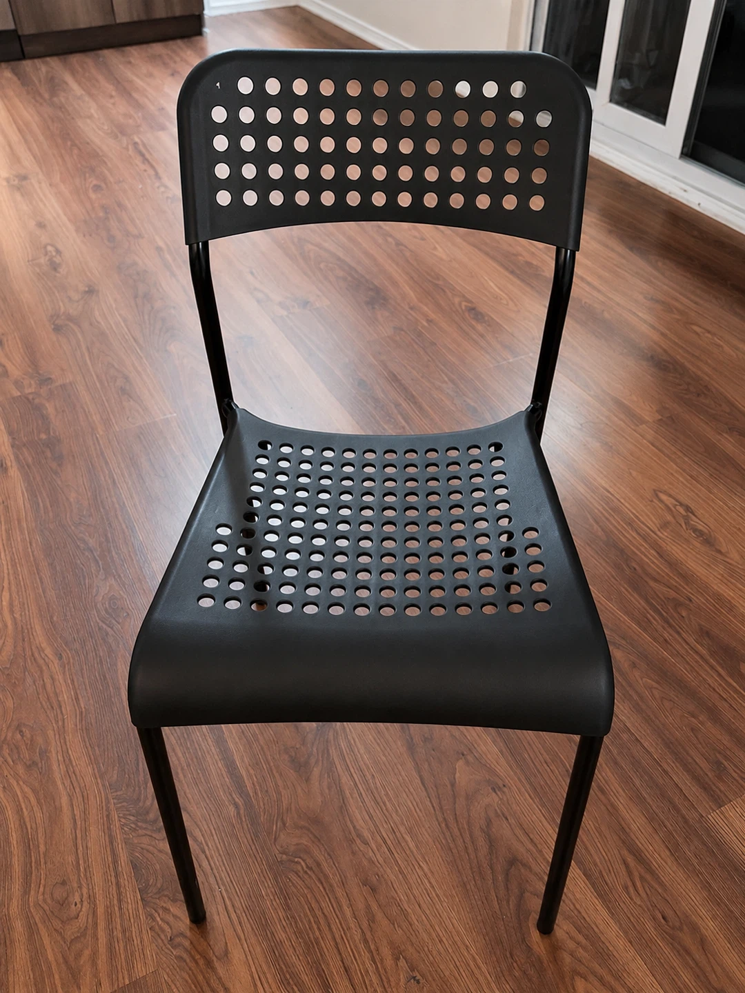 IKEA SANDSBERG chair in black - photo 2