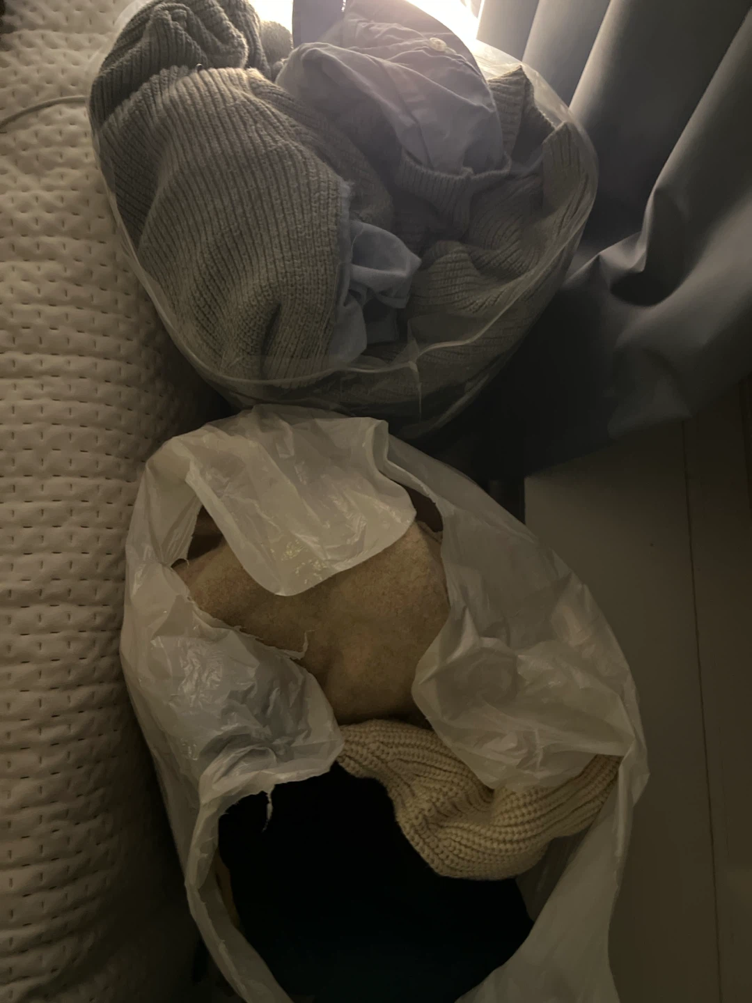 Selling women used clothes