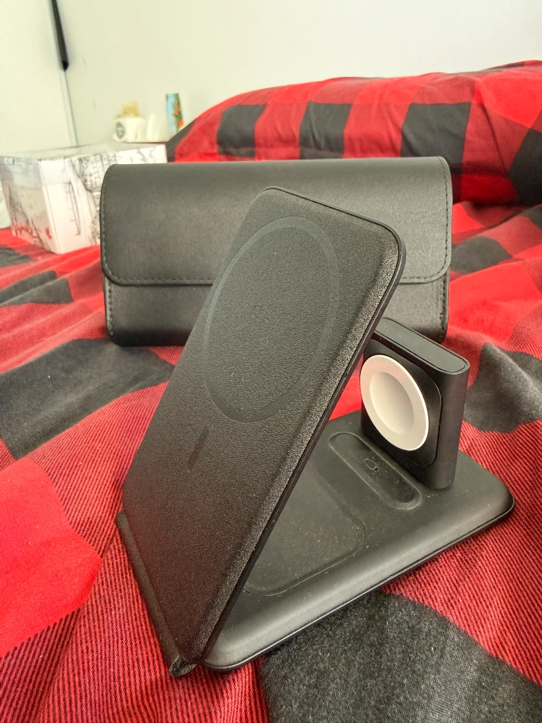 ESR 3-in-1 Wireless Charging Station