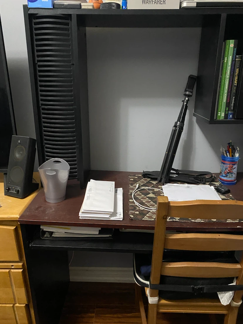 Black and cherry wood finish desk with hutch - photo 2