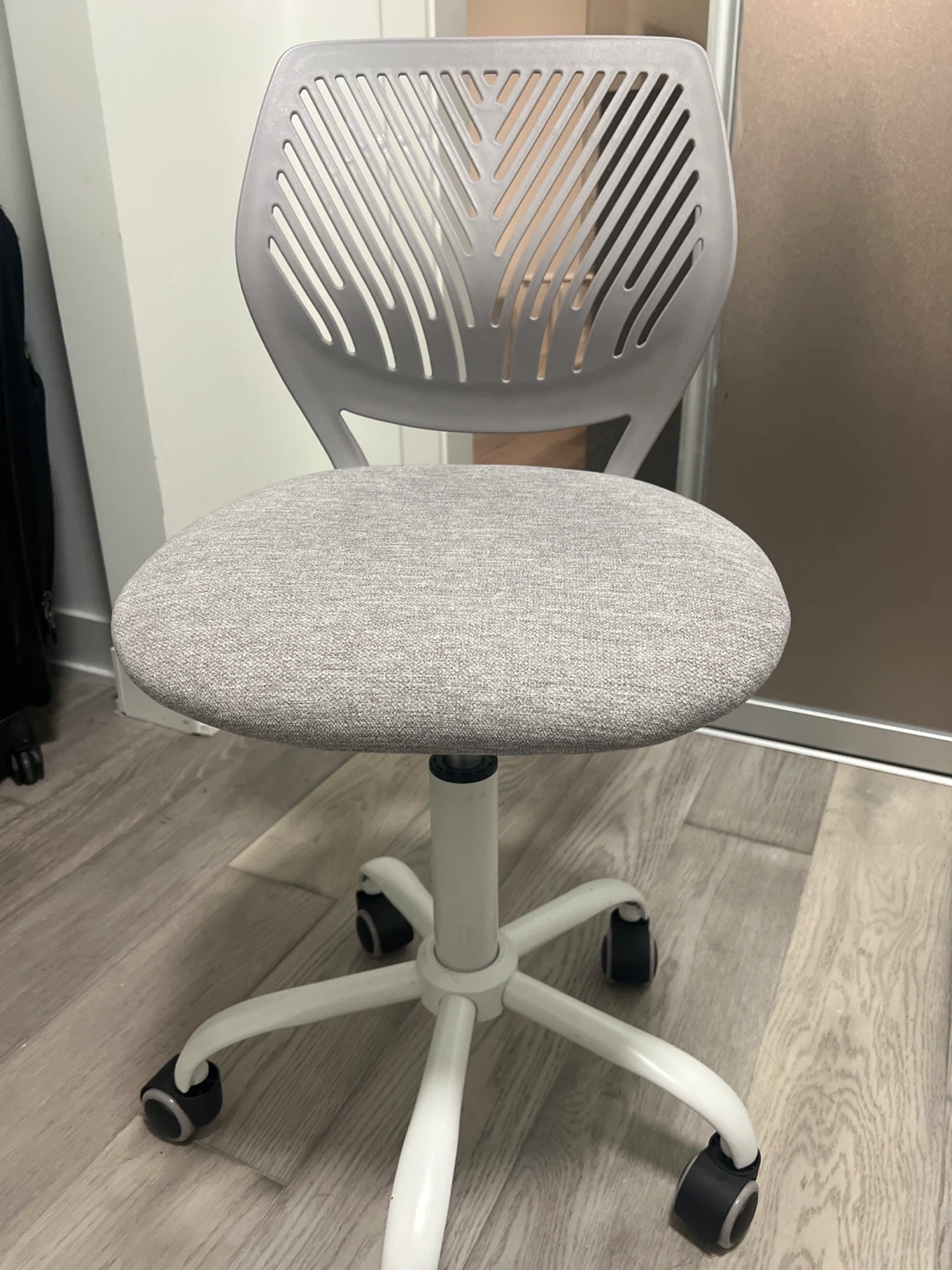 Grey Office Chair with Casters